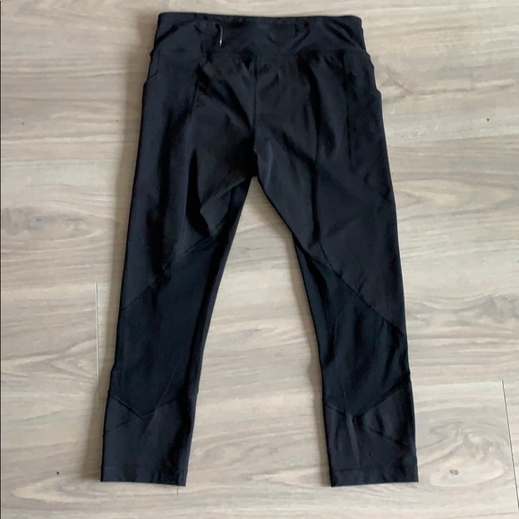 Lululemon Cropped Leggings - Picture 4 of 5